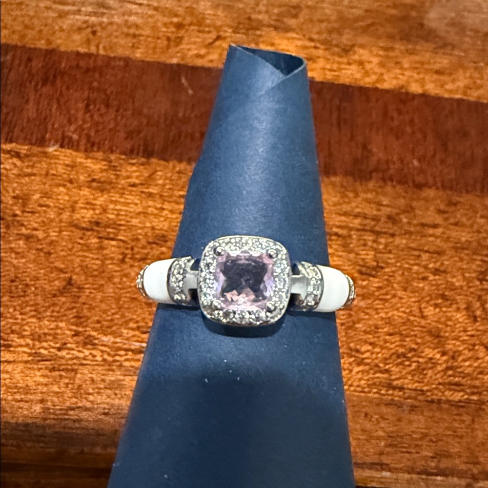 Elegant Silver and Pink Gemstone Ring